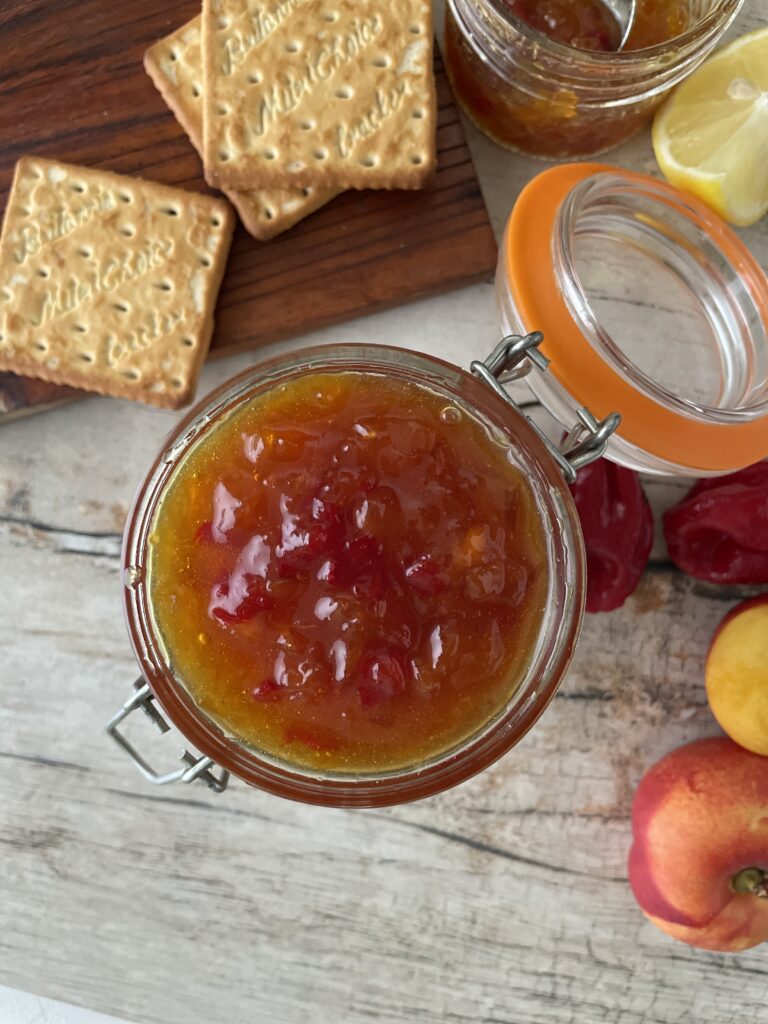 peach habanero jam spread with crackers